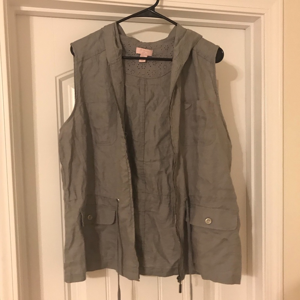 Grey Hooded Linen Vest